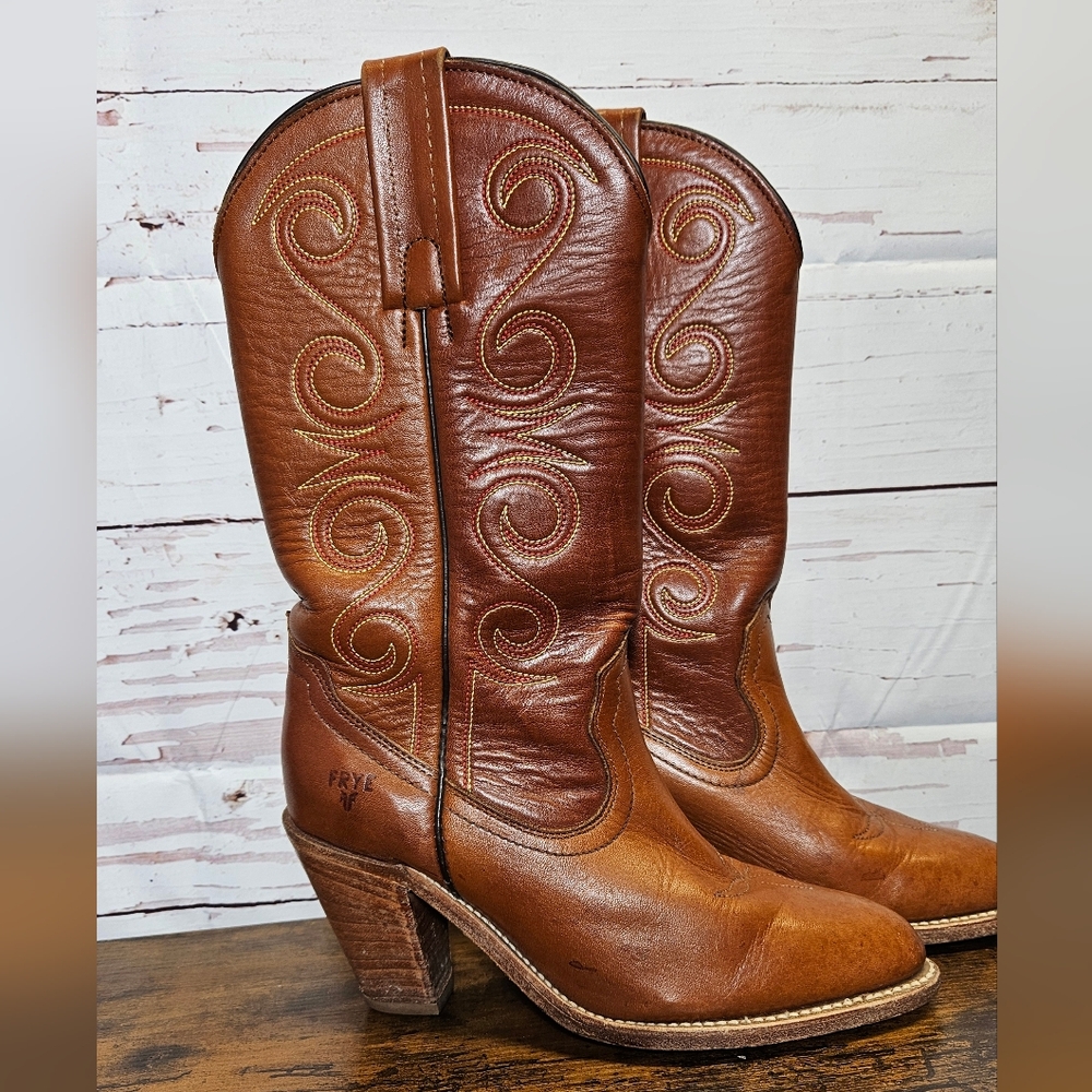 Frye Tan and Brown Leather Cowboy Boots With 3in Heel Size 6 Women's
